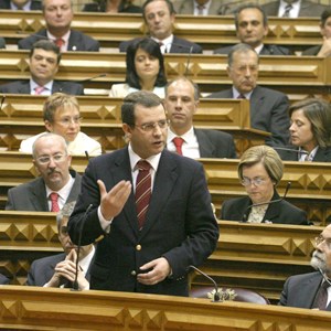 António José Seguro, presidente do Grupo Parlamentar do Partido Socialista (2004-2005).